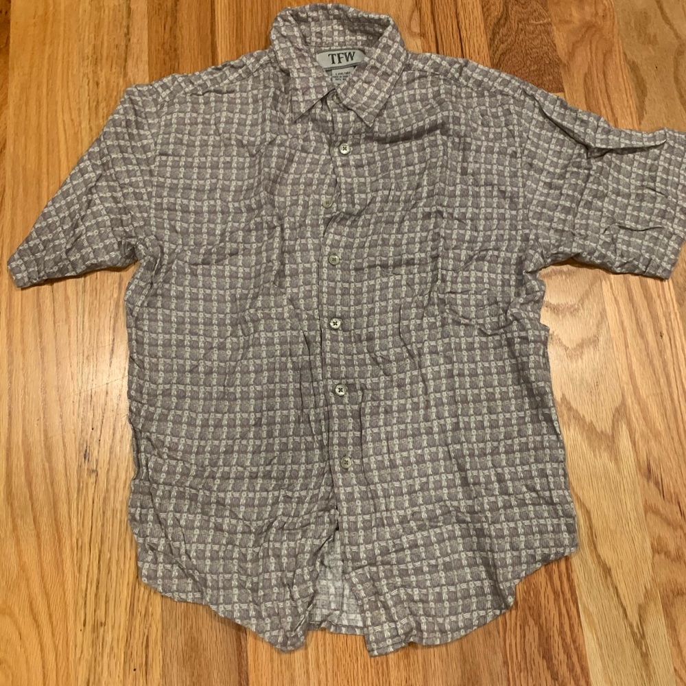 Nice Short sleeve collard shirt